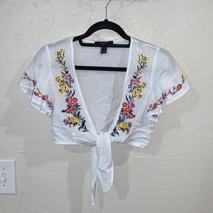 Cropped embroidered too